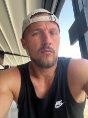 toni87