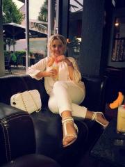Larissa35